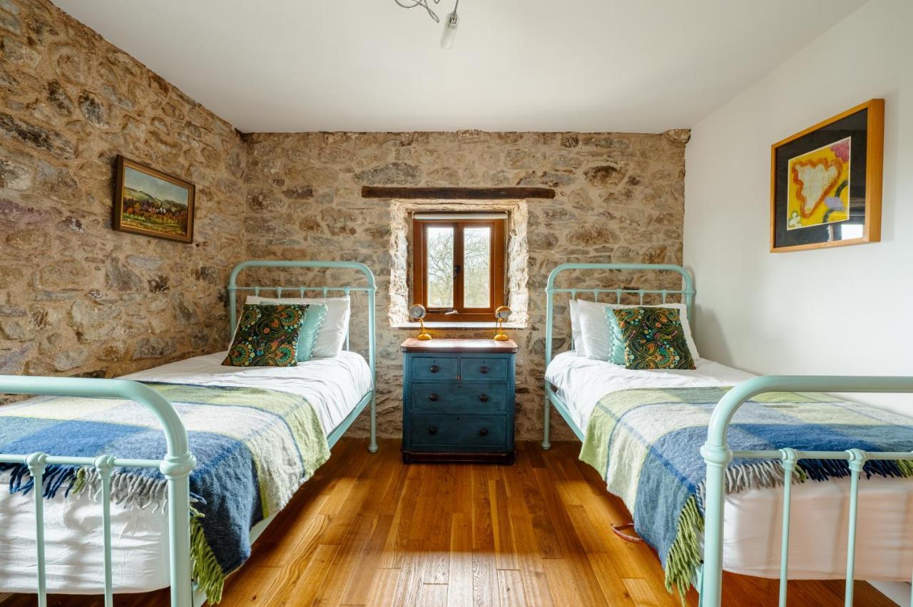 Stunning Converted Granary In Heart Of St Davids Exterior photo