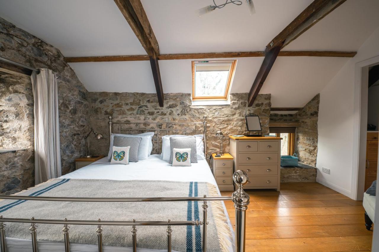 Stunning Converted Granary In Heart Of St Davids Exterior photo